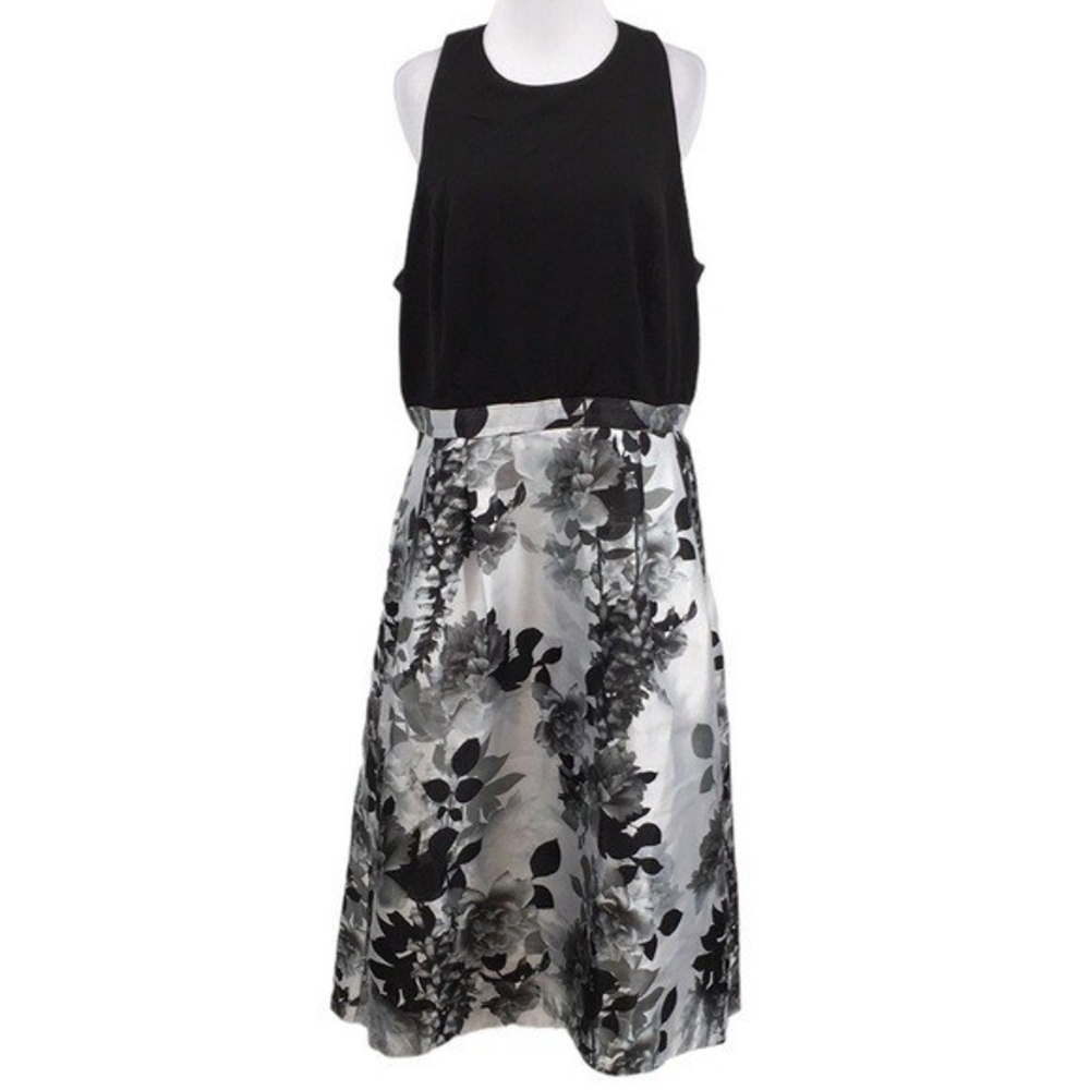 City Chic Victoria Dress Womens Small 16 Black Gray Floral Print Midi‎